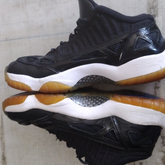 🔁 Air Jordan 11 Retro Low IE 'Space Jam' - Mens 8.5 - Picture 2 of 4